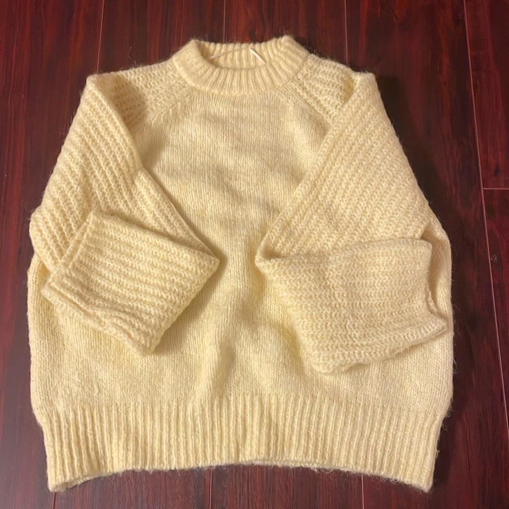 Zara butter yellow sweater